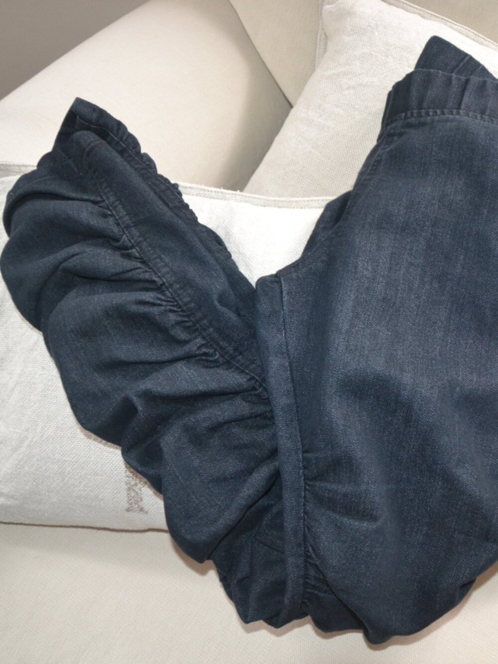 Prairie Underground BLACK Ruched Denim Jeans Pull On Cropped Ankle Pants SMALL